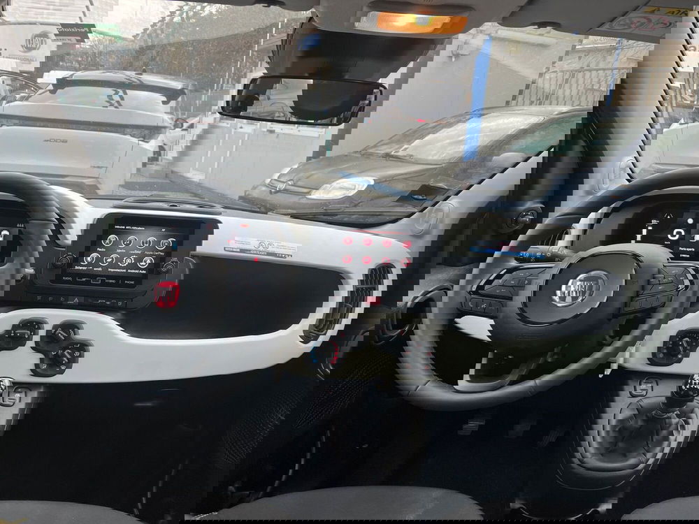 Fiat Panda Cross usata a Milano (17)