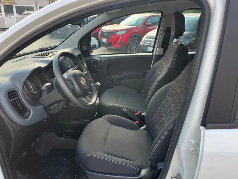Fiat Panda Cross usata a Milano (13)