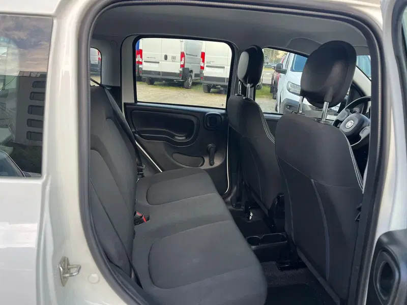 Fiat Panda Cross usata a Milano (15)