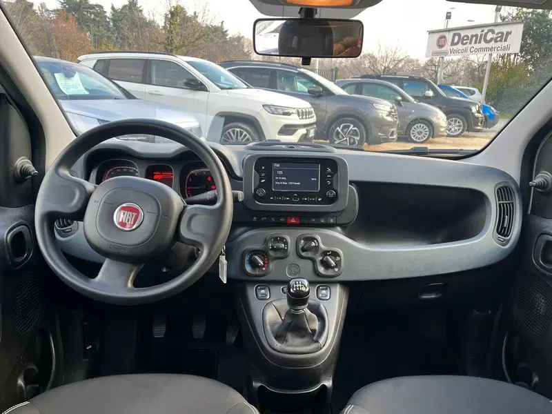 Fiat Panda Cross usata a Milano (17)