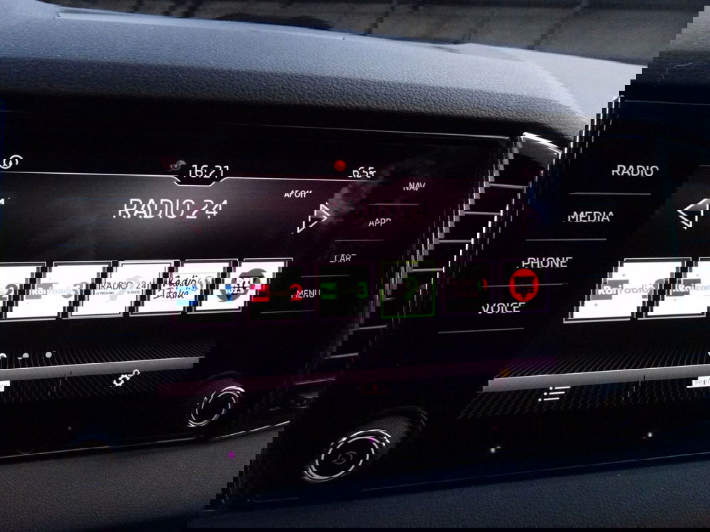 Skoda Karoq usata a Treviso (14)