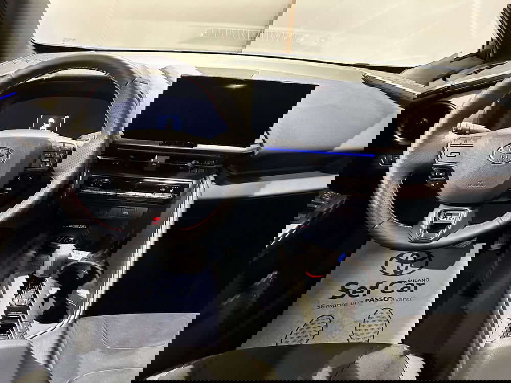 Toyota Toyota C-HR usata a Milano (10)