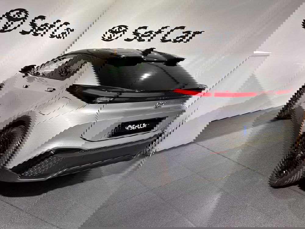 Toyota Toyota C-HR usata a Milano (5)