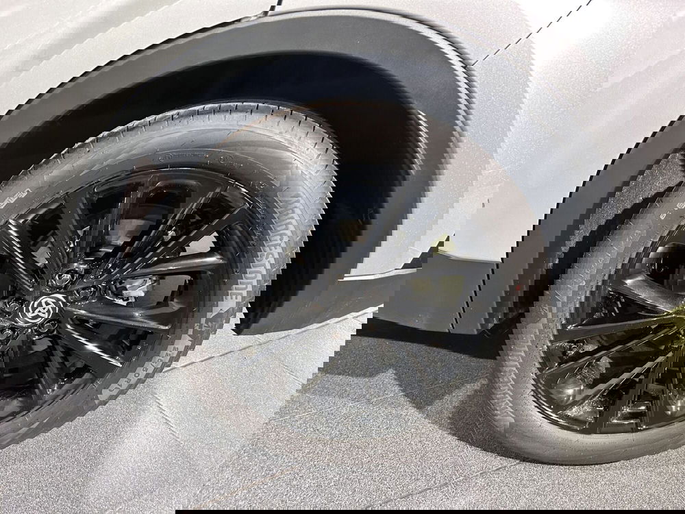 Toyota Toyota C-HR usata a Milano (7)