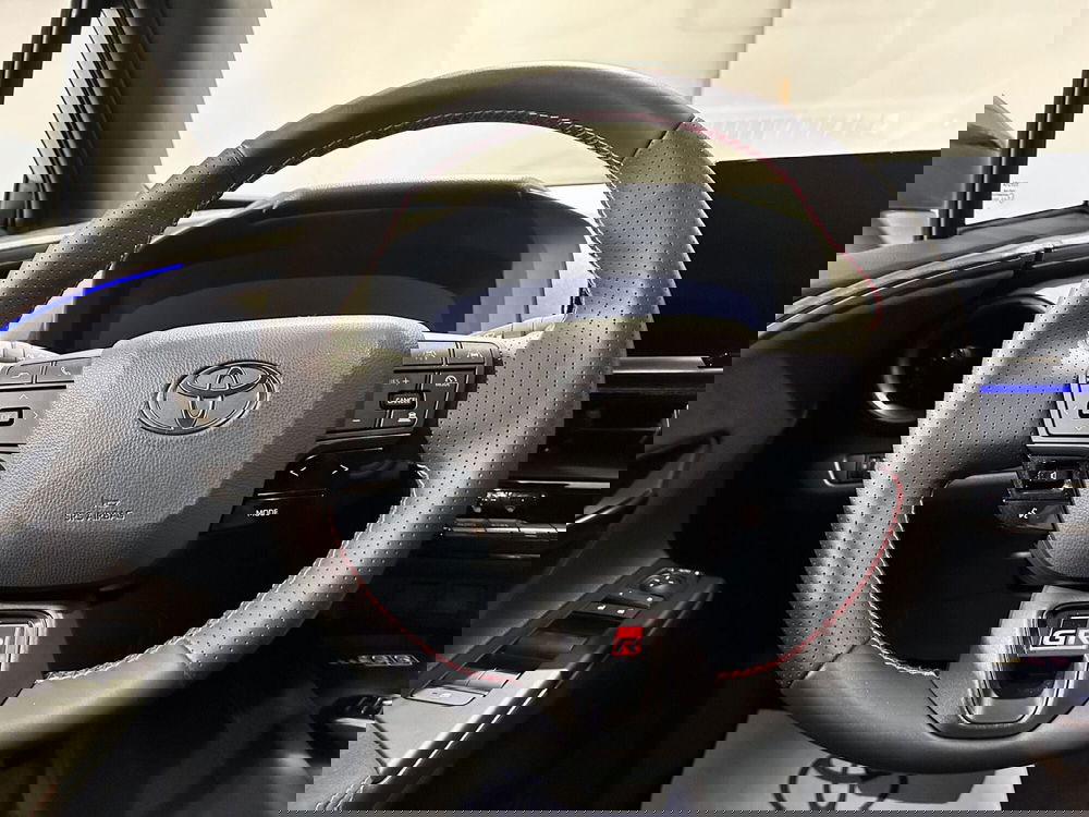 Toyota Toyota C-HR usata a Milano (8)