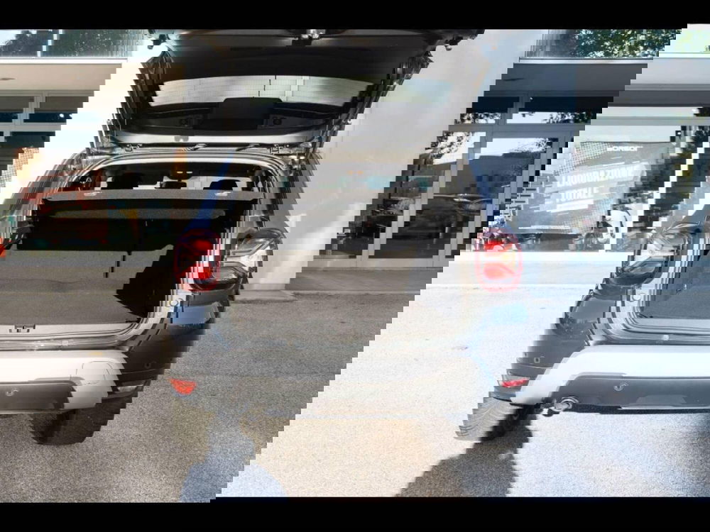 Dacia Duster usata a Venezia (16)