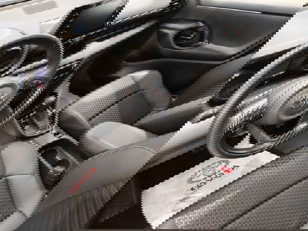 Toyota Yaris usata a Roma (12)