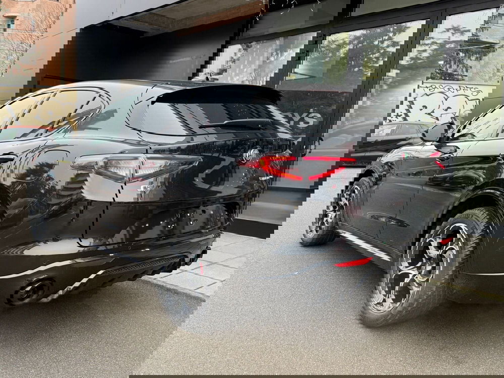 Alfa Romeo Stelvio nuova a Reggio Emilia (4)