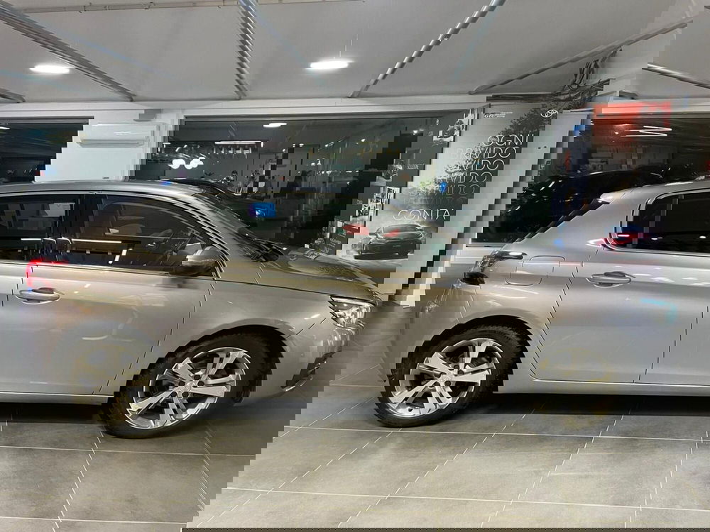 Peugeot 308 usata a Modena (4)