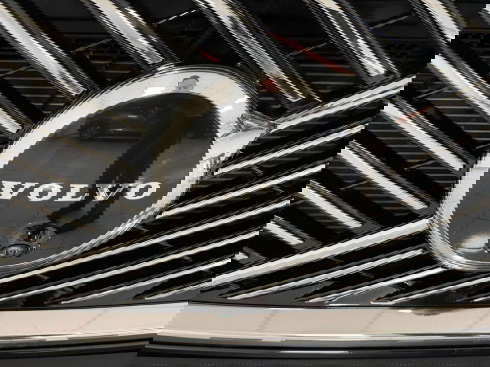 Volvo XC90 usata a Como (18)