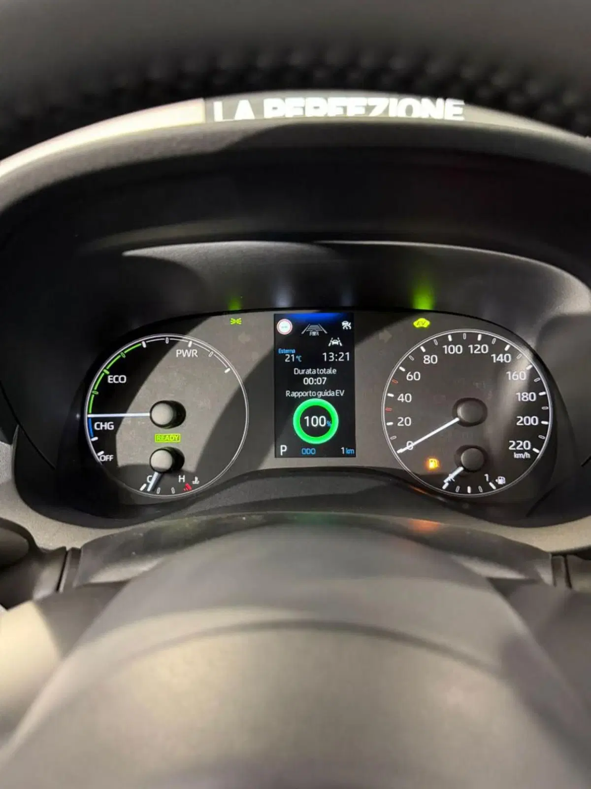 Mazda Mazda2 Hybrid nuova a Como (11)