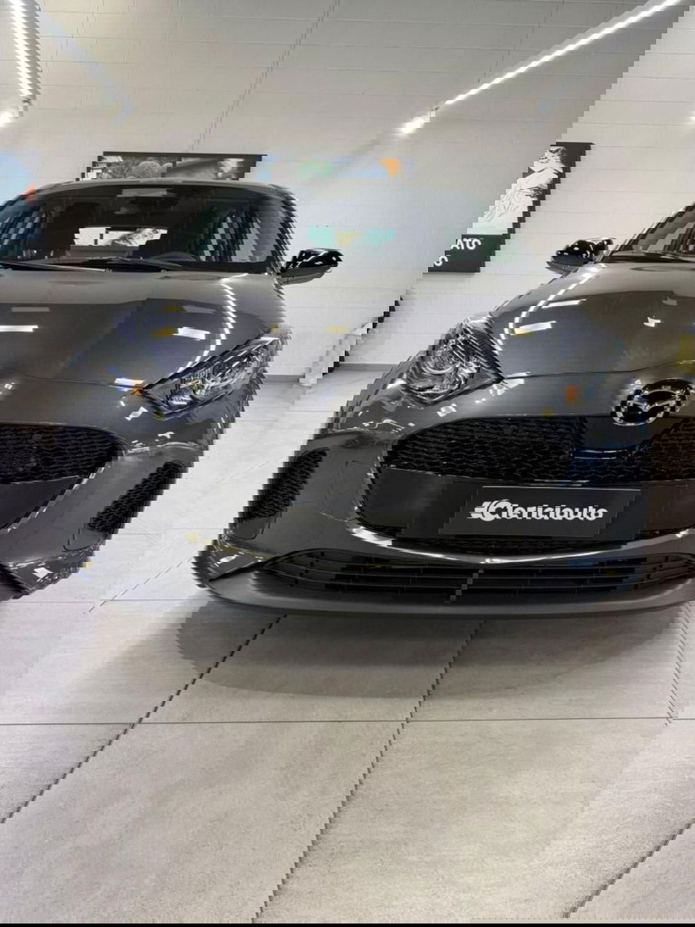 Mazda Mazda2 Hybrid nuova a Como (3)