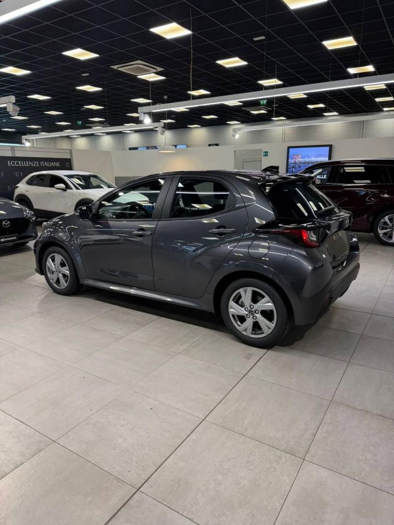 Mazda Mazda2 Hybrid nuova a Como (8)