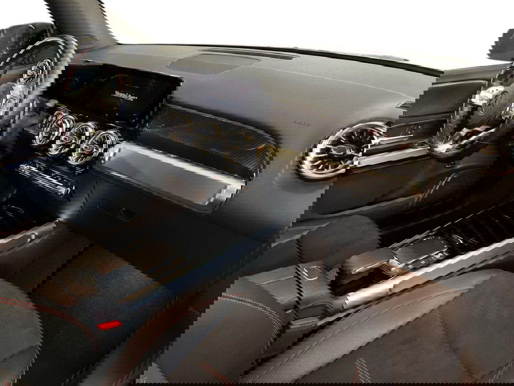 Mercedes-Benz GLB usata a Matera (9)