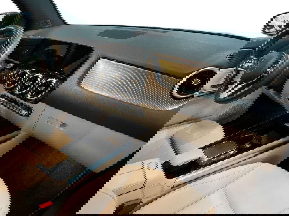 Mercedes-Benz GLA SUV usata a Bari (9)