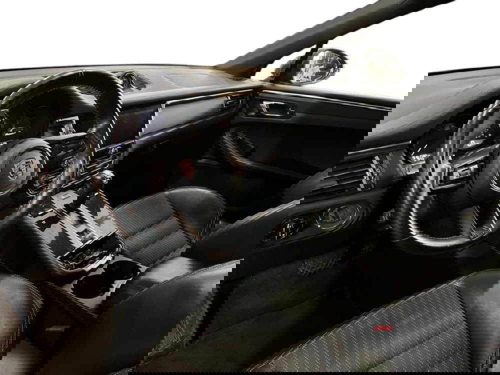 Porsche Macan usata a Bari (10)