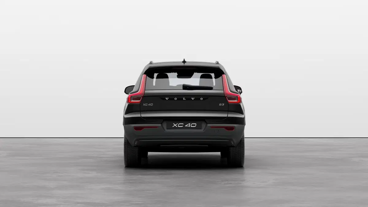 Volvo XC40 nuova a Como (3)