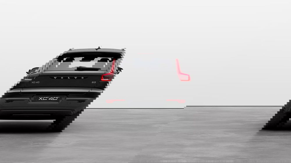 Volvo XC40 nuova a Como (3)