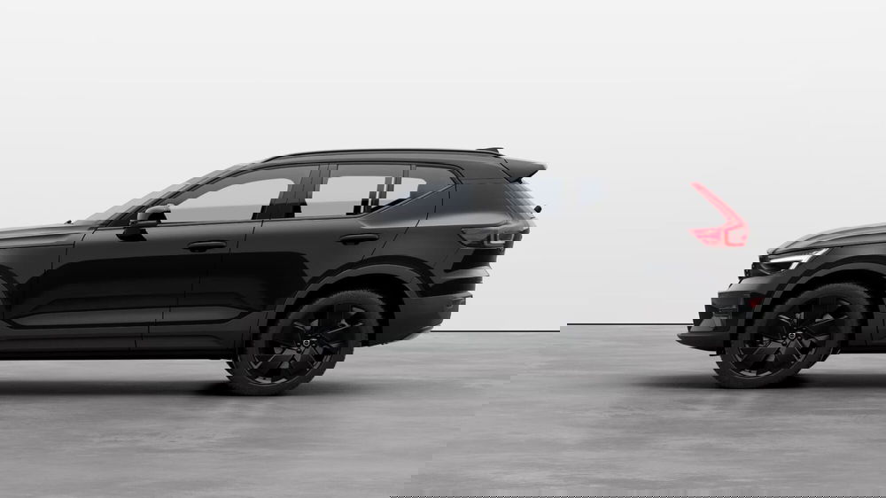 Volvo XC40 nuova a Como (3)