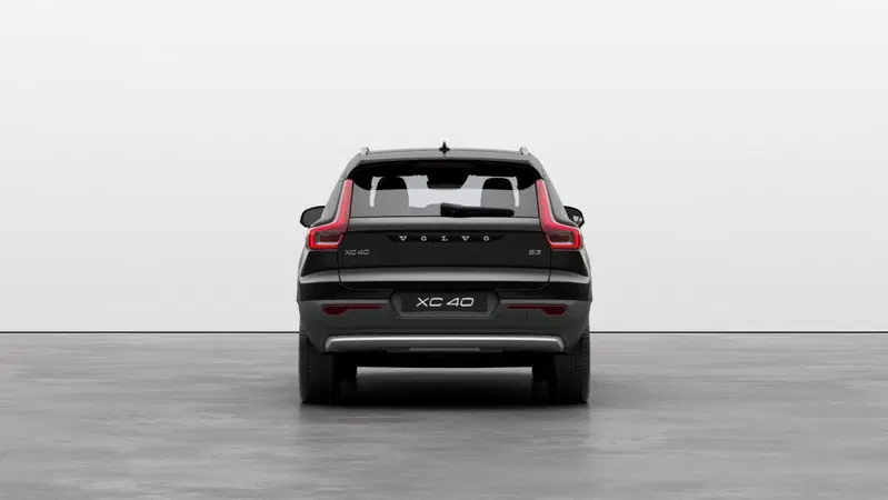 Volvo XC40 nuova a Como (4)