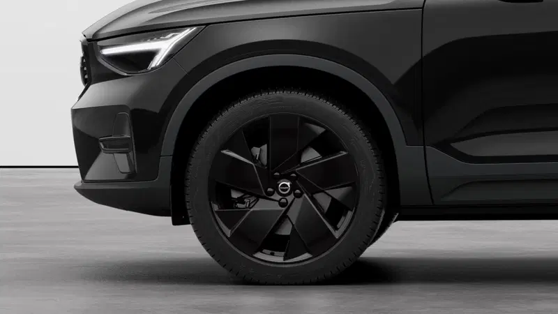 Volvo XC40 nuova a Como (6)