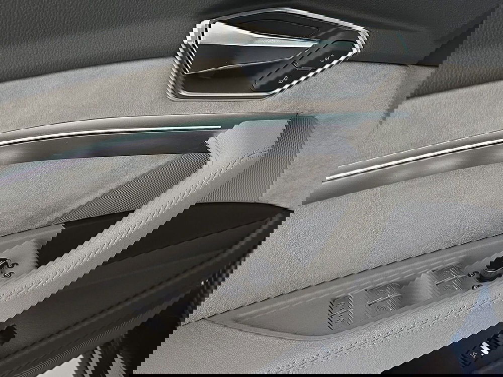 Audi e-tron usata a Alessandria (18)