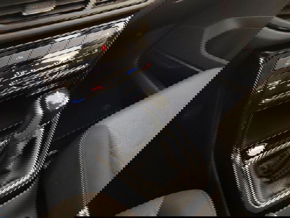 Volkswagen T-Cross usata a Massa-Carrara (11)