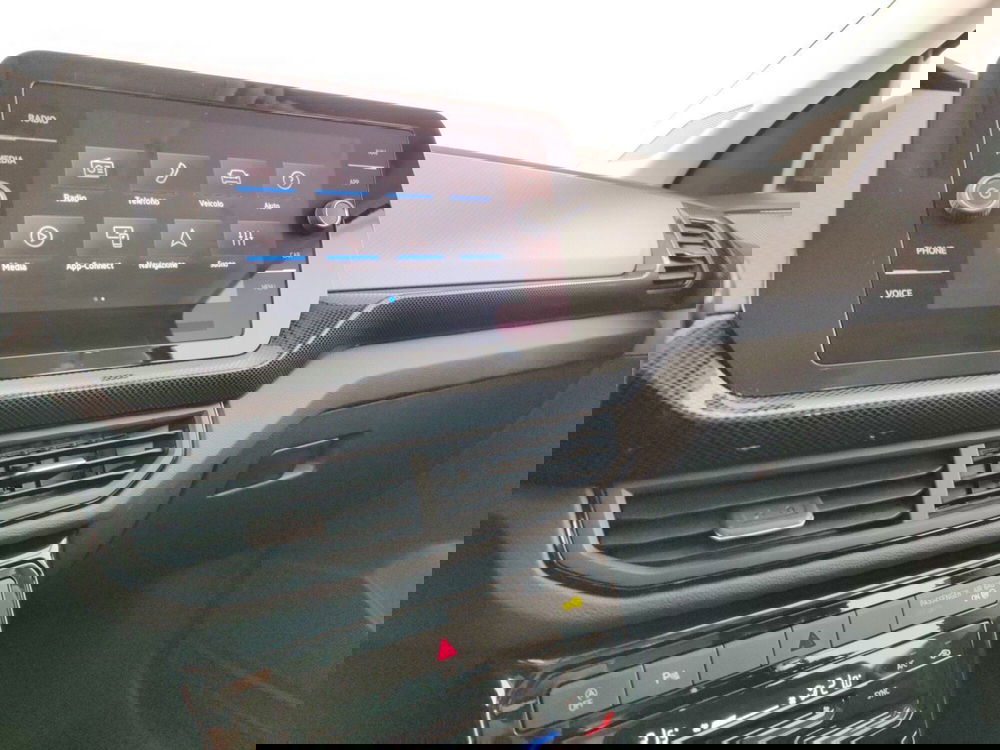 Volkswagen T-Cross usata a Massa-Carrara (12)