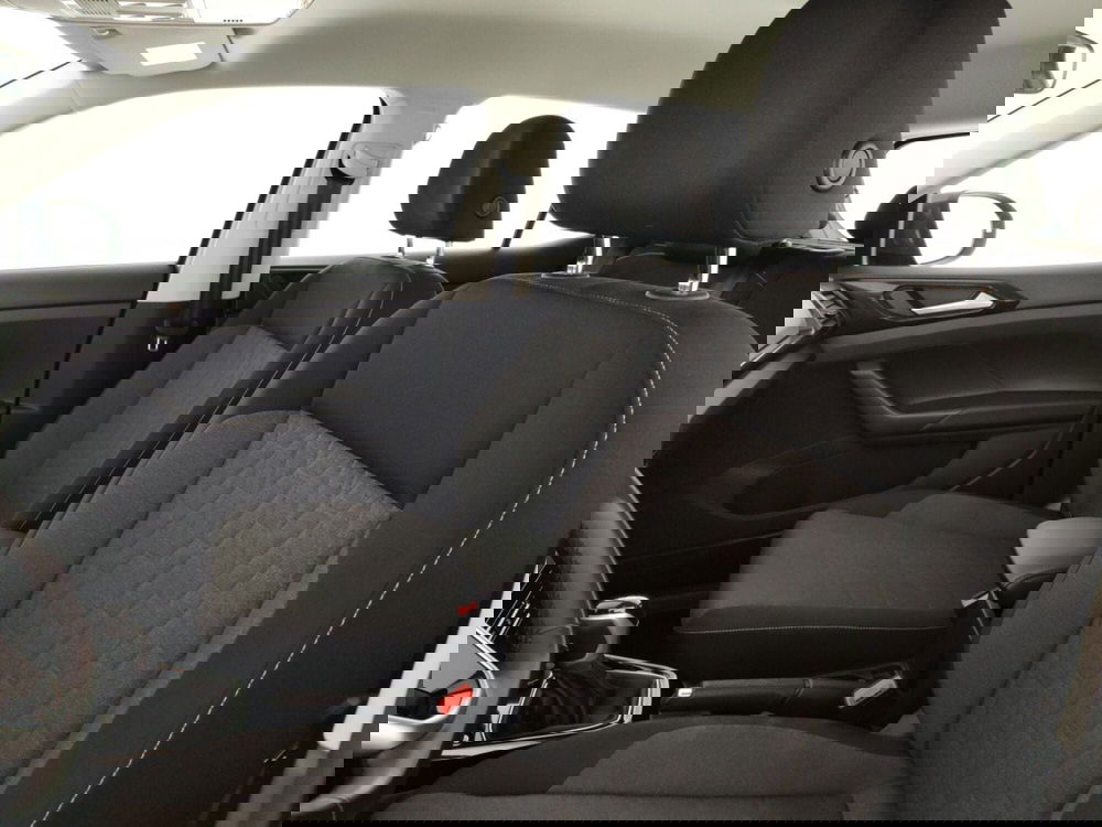 Volkswagen T-Cross usata a Massa-Carrara (9)