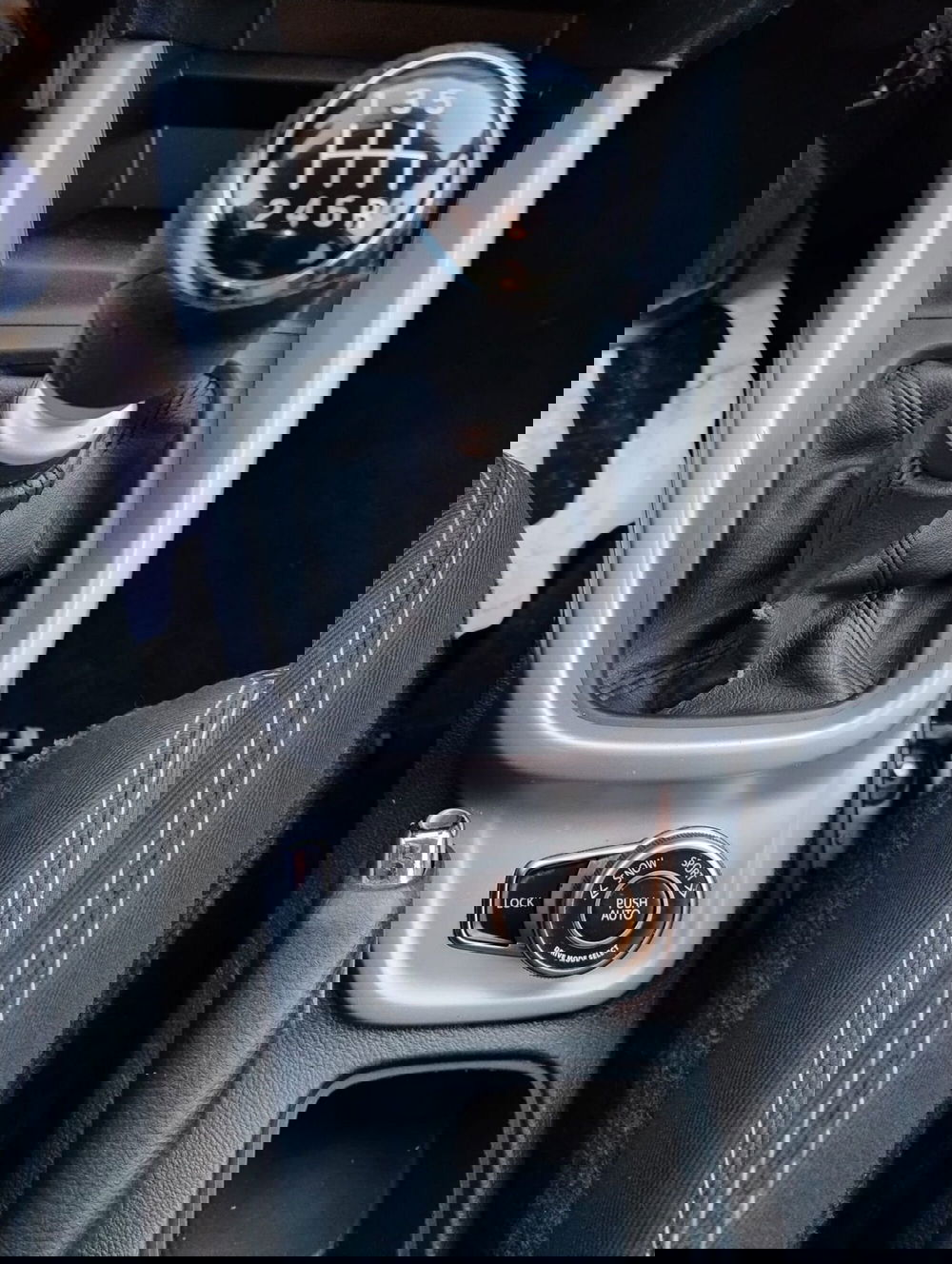 Suzuki Vitara usata a Rimini (11)