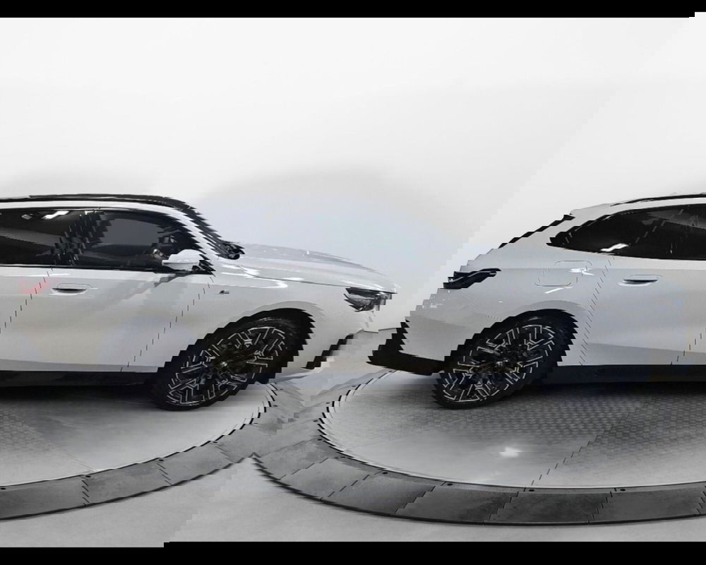 BMW Serie 5 Touring usata a Caserta (5)