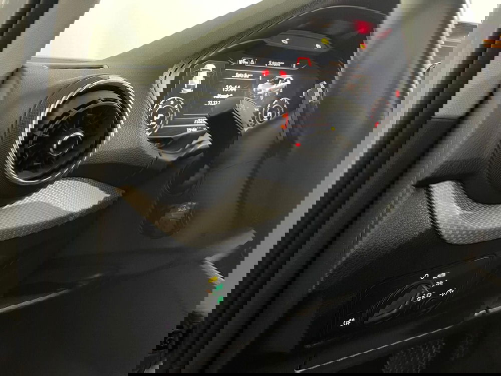 Audi Q2 usata a Taranto (8)