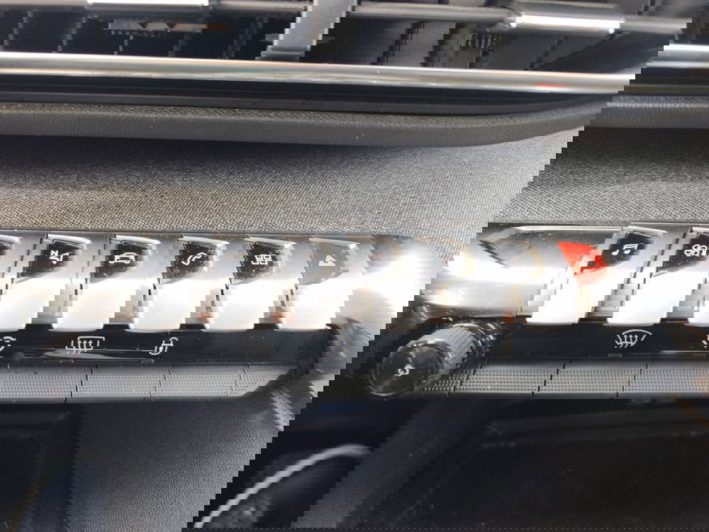 Peugeot 3008 usata a Frosinone (16)