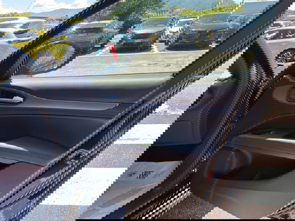 Alfa Romeo Stelvio nuova a Frosinone (9)