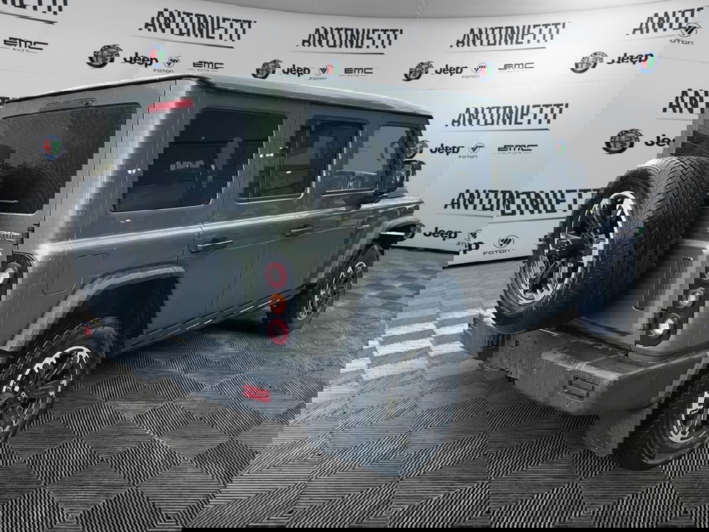 Emc 212 nuova a Ancona (4)