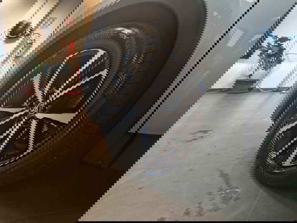 Toyota Toyota C-HR usata a Catanzaro (12)