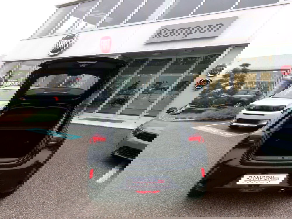 Opel Corsa nuova a Venezia (19)