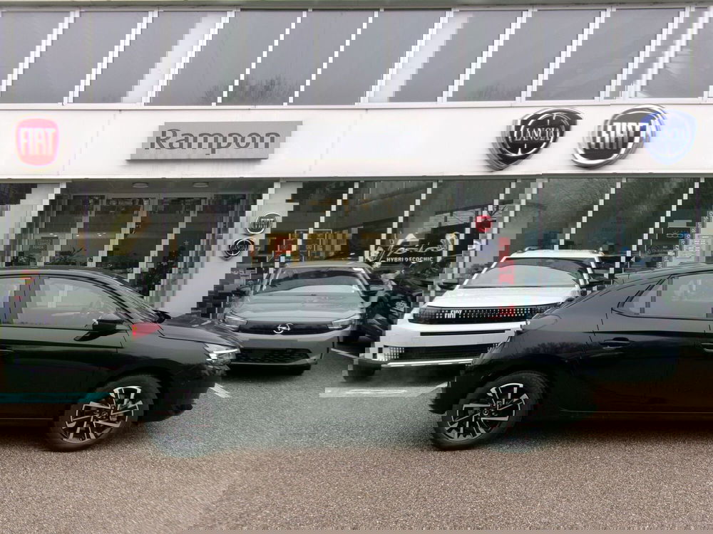 Opel Corsa nuova a Venezia (2)