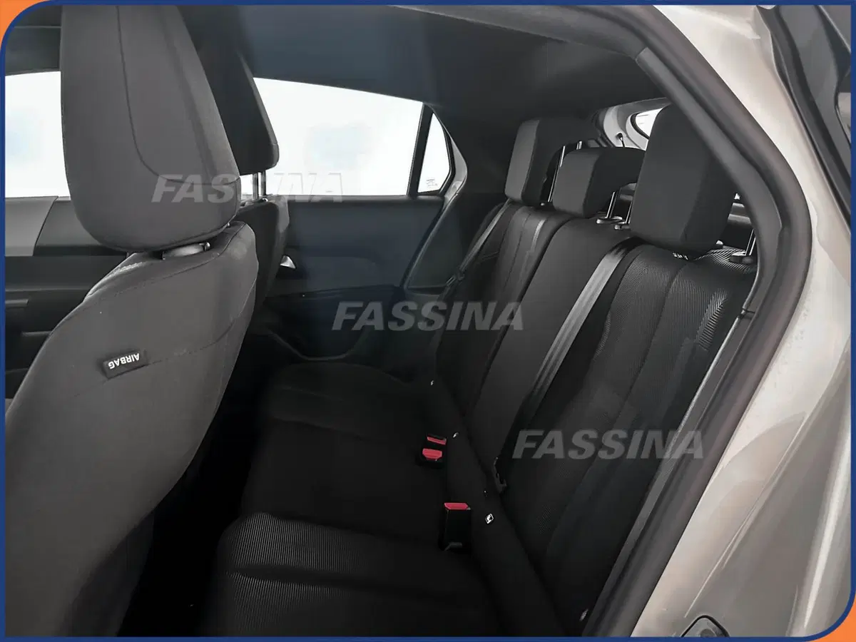 Lancia Ypsilon usata a Milano (10)