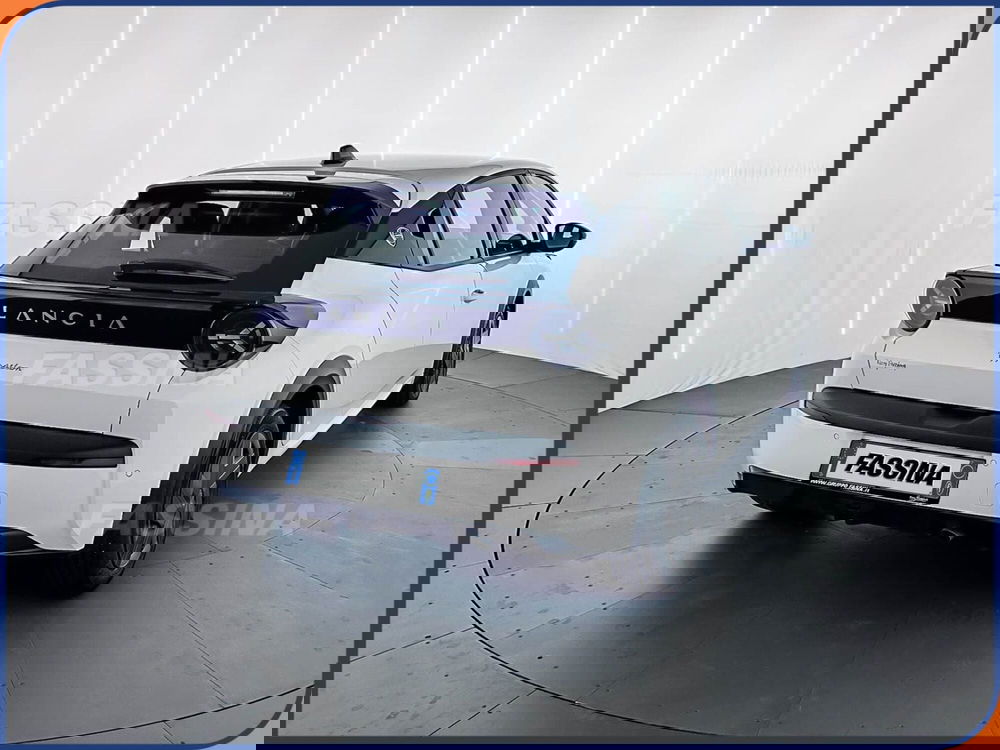 Lancia Ypsilon usata a Milano (6)