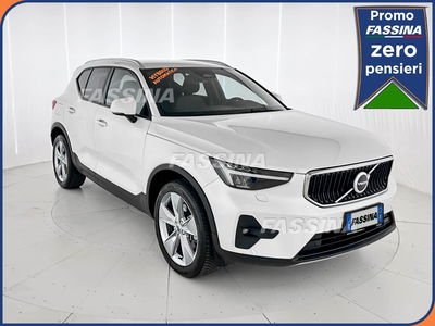 Volvo XC40 B3 automatico Core del 2025 usata a Milano