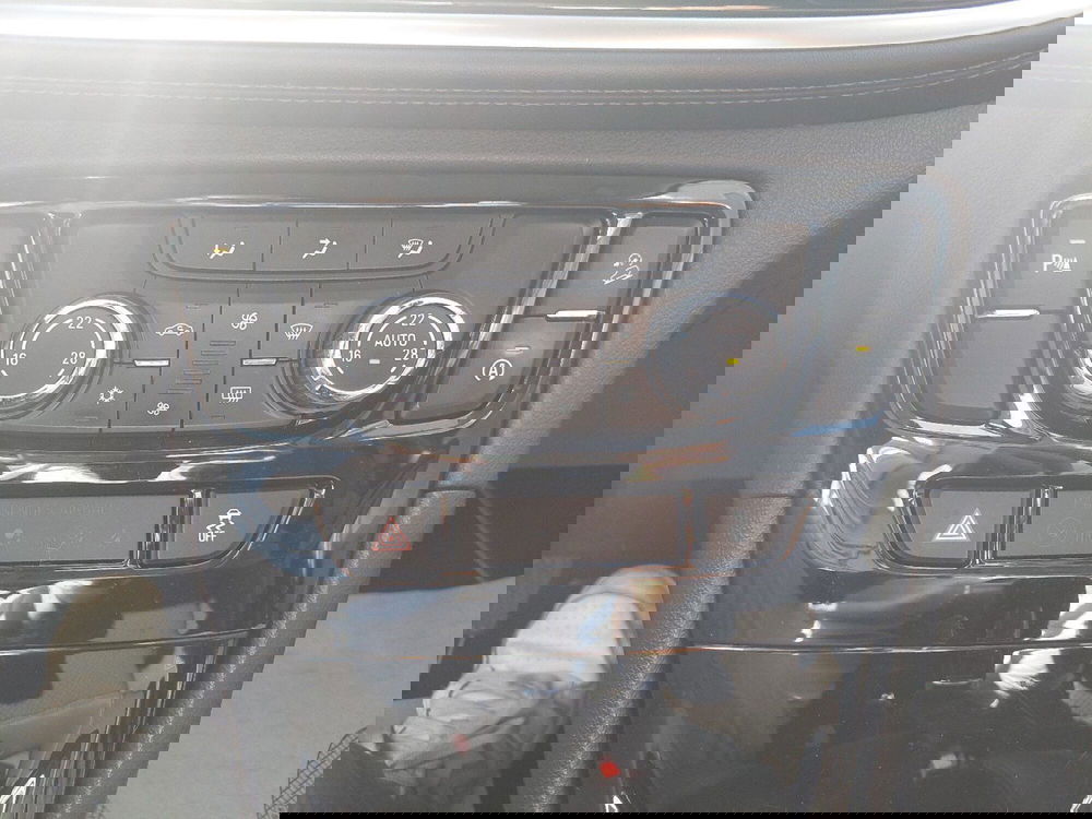 Opel Mokka usata a Piacenza (15)