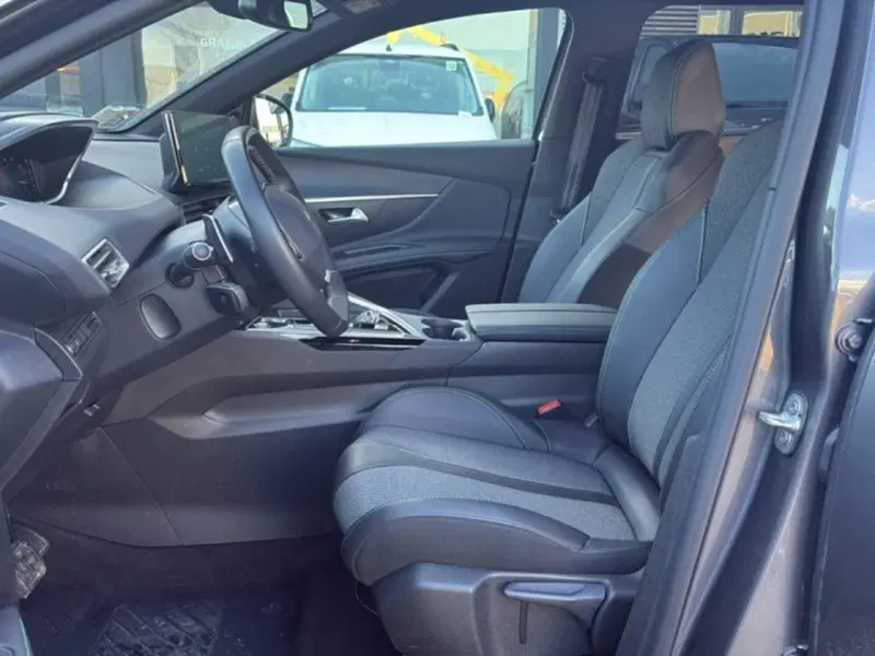 Peugeot 5008 usata a Foggia (14)
