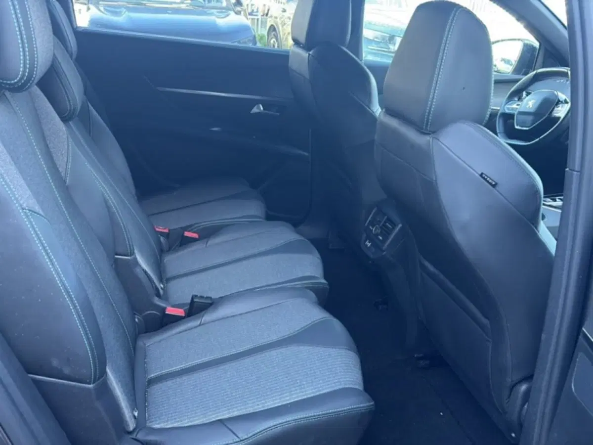 Peugeot 5008 usata a Foggia (17)