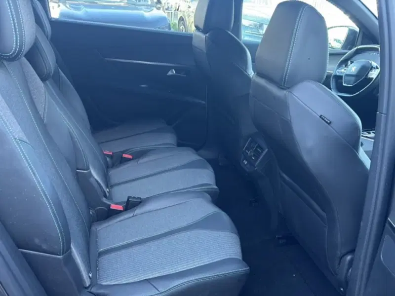 Peugeot 5008 usata a Foggia (17)