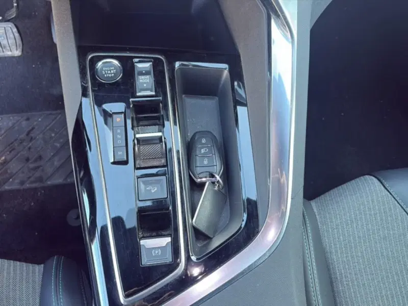 Peugeot 5008 usata a Foggia (18)