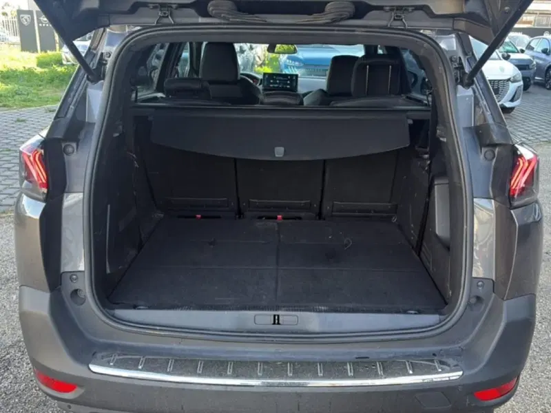 Peugeot 5008 usata a Foggia (9)
