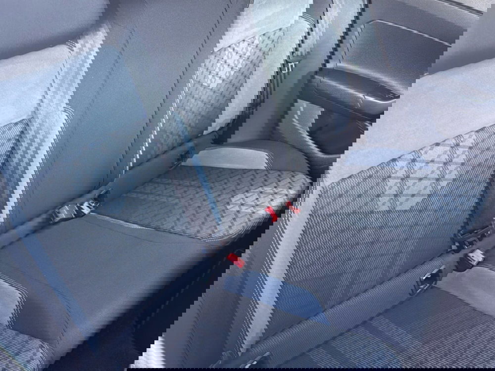 Volkswagen Taigo usata a Terni (12)