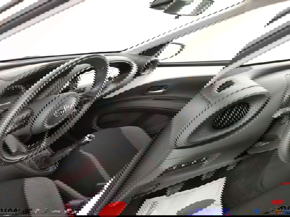 Toyota Aygo X usata a Padova (11)