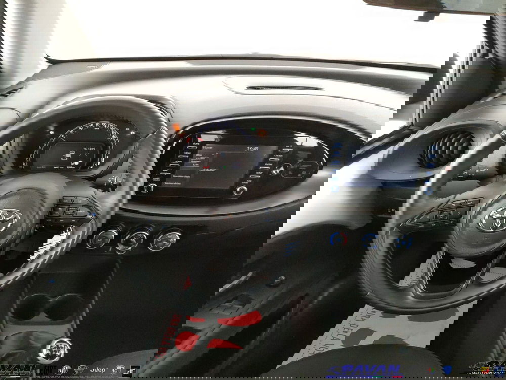 Toyota Aygo X usata a Padova (15)